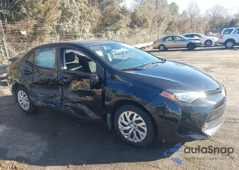 2017 Toyota Corolla Le z USA, uszkodzony, nr VIN 2T1BURHE6HC866014